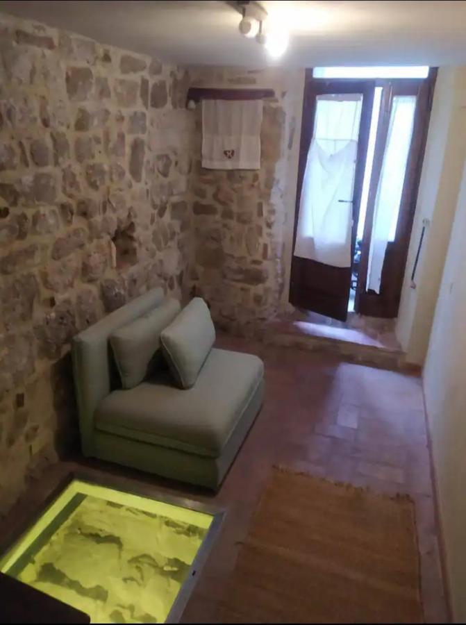 Casa Contadina In Borgo Medievale, Tuscany Monteguidi Εξωτερικό φωτογραφία